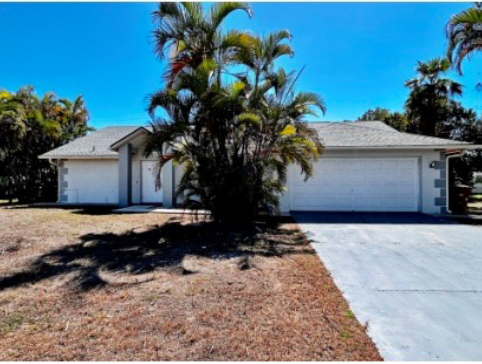 Photograph of 310 Se 29th Ter, Cape Coral, FL 33904