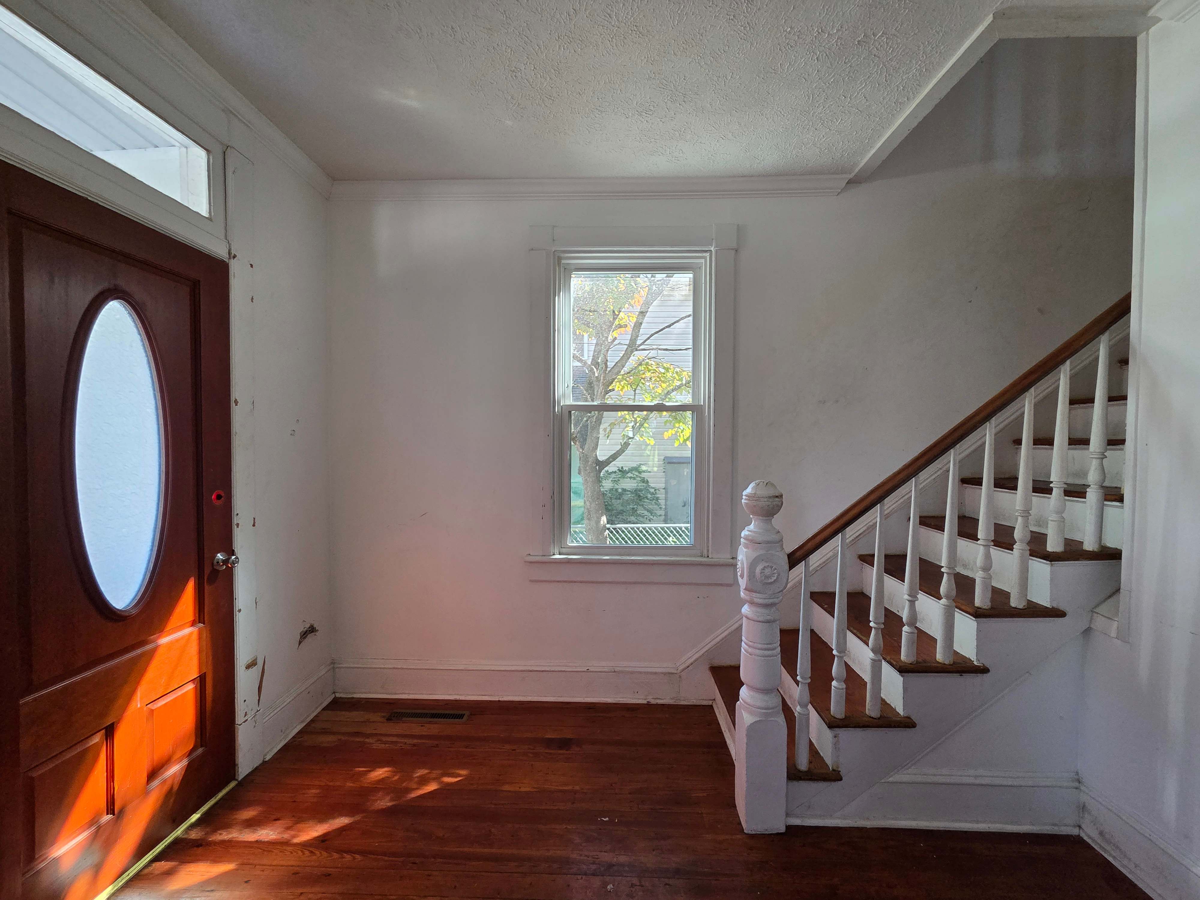 900 E Pembroke Ave photo