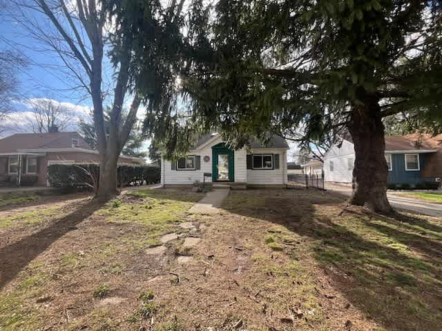 Photograph of 511 S Russell St, Champaign, IL 61821