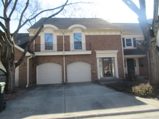 Single Family Home 2BR 2.1BA - 596 Windham Ln, Naperville, IL
