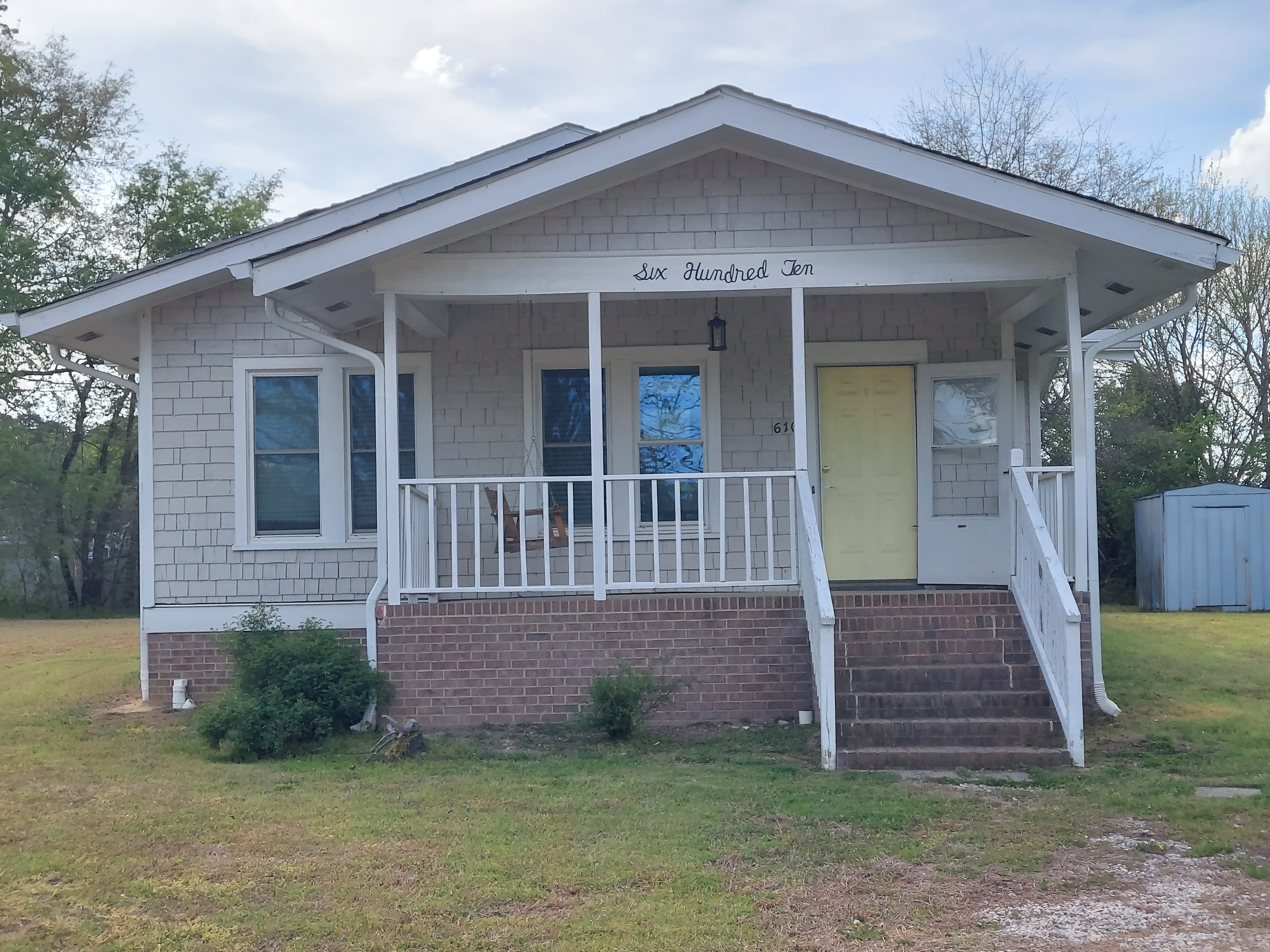 Photograph of 610 S Wakefield St, Zebulon, NC 27597