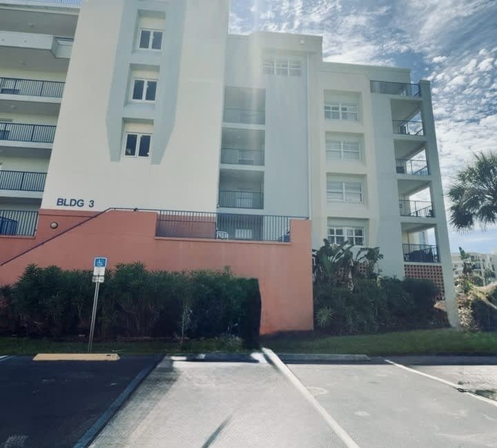 5300 S Atlantic Ave Apt3605 photo