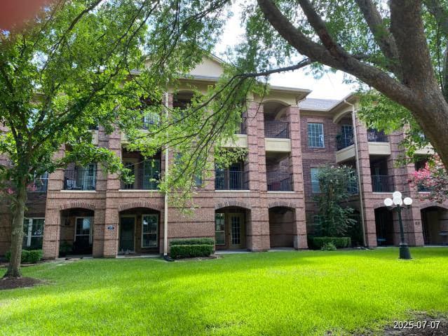 Condo 1BR 1BA - 2815 Kings Crossing Drive #104, Humble, TX
