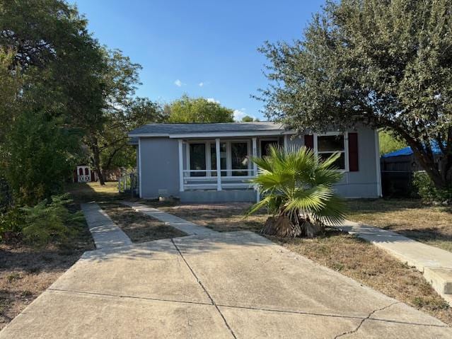 Single Family Home 3BR 1.1BA — 515 Bangor Dr., San Antonio, TX