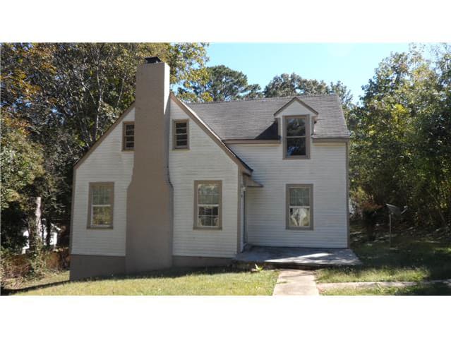 Single Family Home 5BR 2BA — 724 Blue Ridge Dr, Anniston, AL