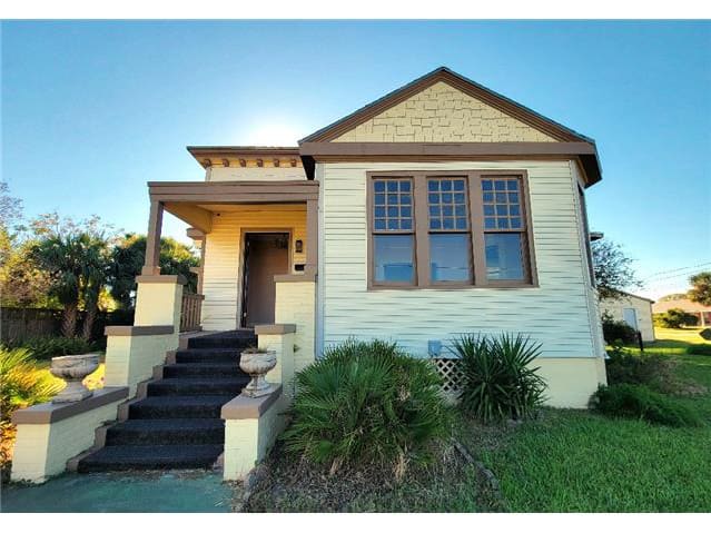Photograph of 2707 57th St, Galveston, TX 77551