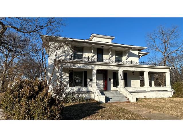 Photograph of 130 E 16th St, Ada, OK 74820