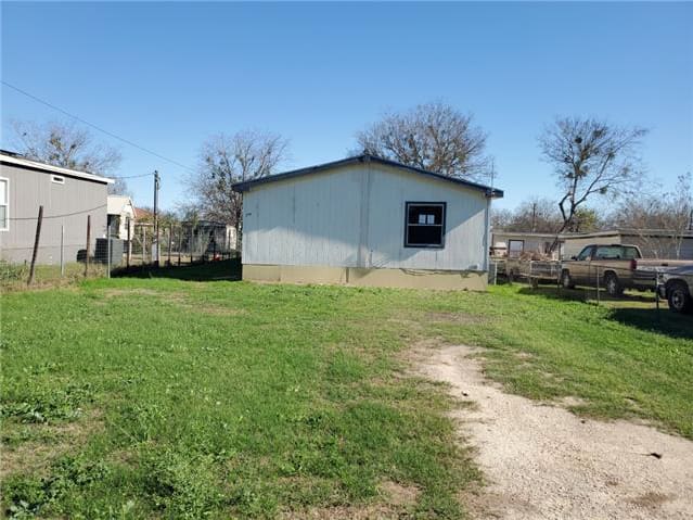 Photograph of 754 Kayroe Rd, Adkins, TX 78101