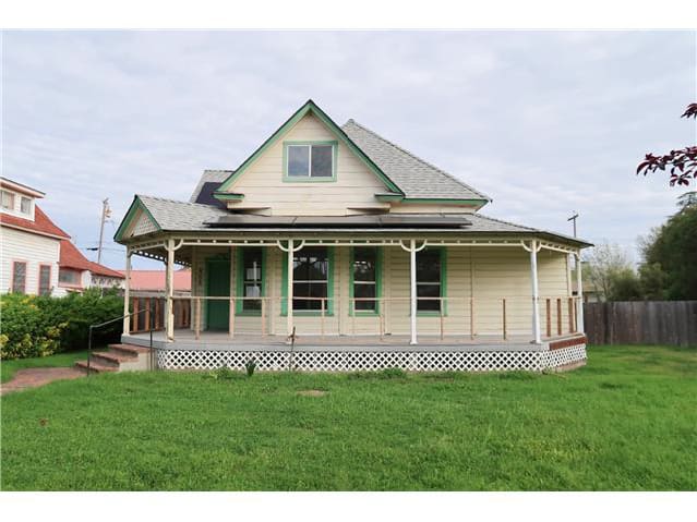 Photograph of 806 Walnut St, Corning, CA 96021