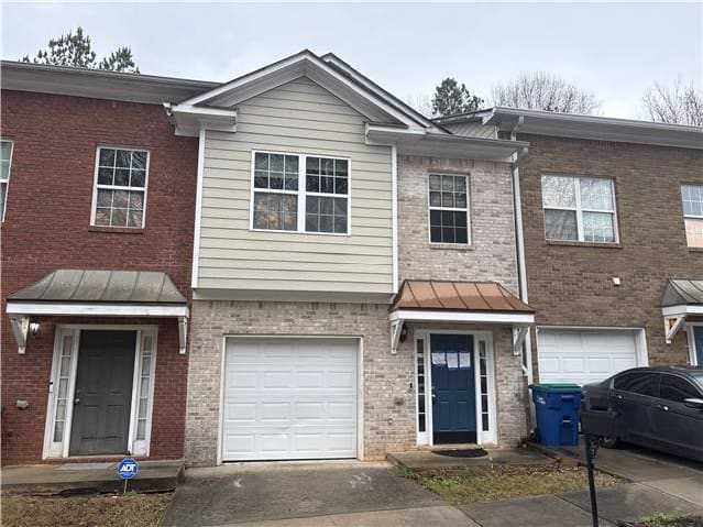 Photograph of 5019 Lower Elm St, Atlanta, GA 30349