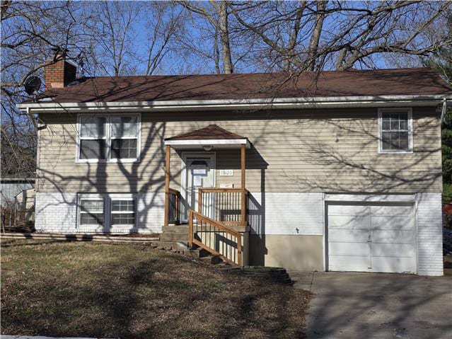 Photograph of 13420 Belmeade Ave, Grandview, MO 64030