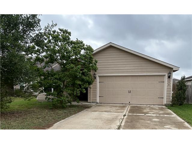 Photograph of 996 Lake View Cir W, Brookshire, TX 77423