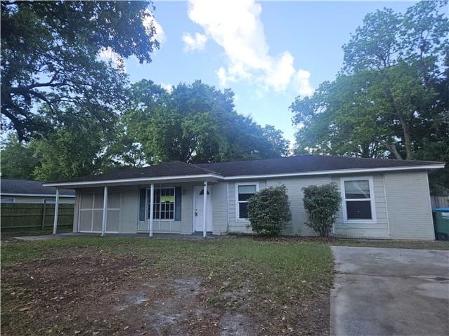 Single Family Home 3BR 2BA — 1403 Commanche St, Pascagoula, MS
