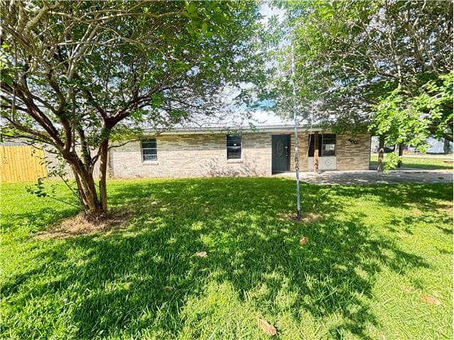 Photograph of 400 Third St, Lockport, LA 70374