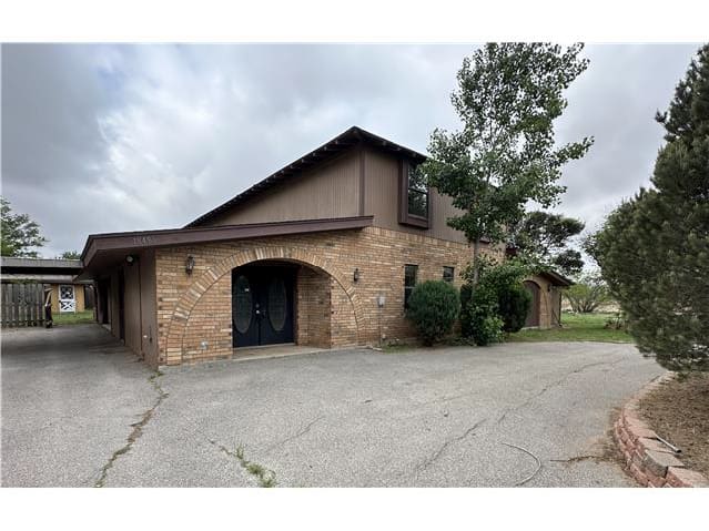 Single Family Home 3BR 2.1BA — 18486 E 1270 Rd, Sayre, OK