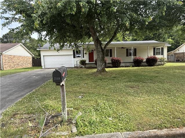 Single Family Home 4BR 2BA — 2723 Longfellow Dr SW, Decatur, AL