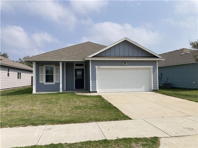 Single Family Home 3BR 2BA — 1911 Shellbank Ave, Aransas Pass, TX