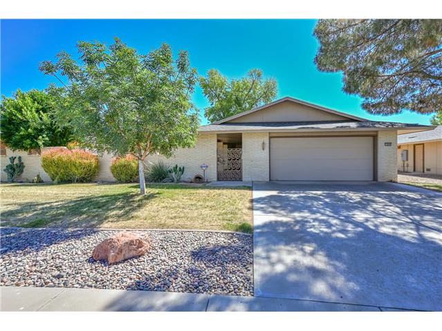 Single Family Home 2BR 3BA — 12842 W Ballad Dr, Sun City West, AZ