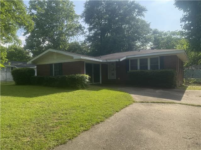 Single Family Home 3BR 1BA — 112 Hudson Dr, Warner Robins, GA