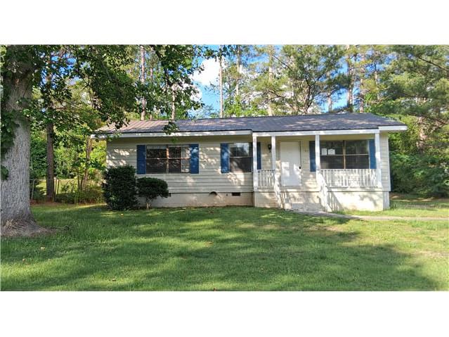 Single Family Home 3BR 2BA — 189 Cynthia Circle, Roanoke, AL