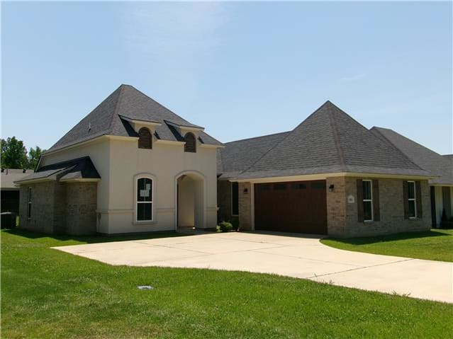Single Family Home 4BR 2BA — 581 Newburyport St, Shreveport, LA