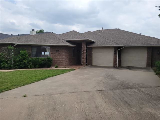 Single Family Home 3BR 2BA — 636 Nw Waterford Dr, Lawton, OK