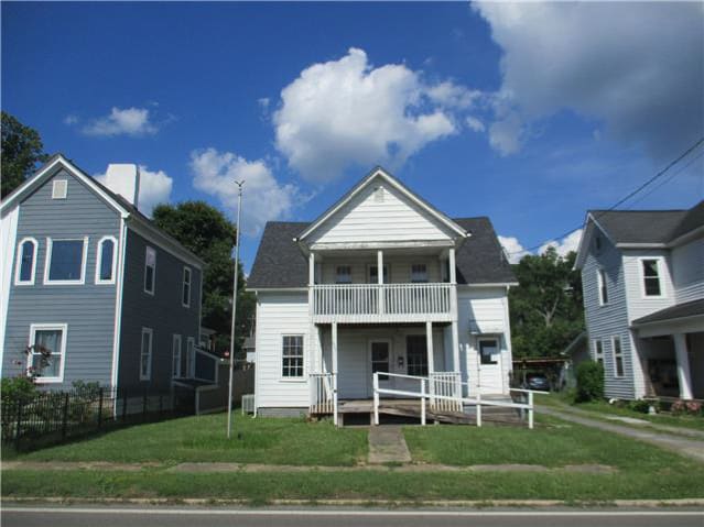 Single Family Home 4BR 2BA - 607 Pennsylvania Ave, Bristol, TN