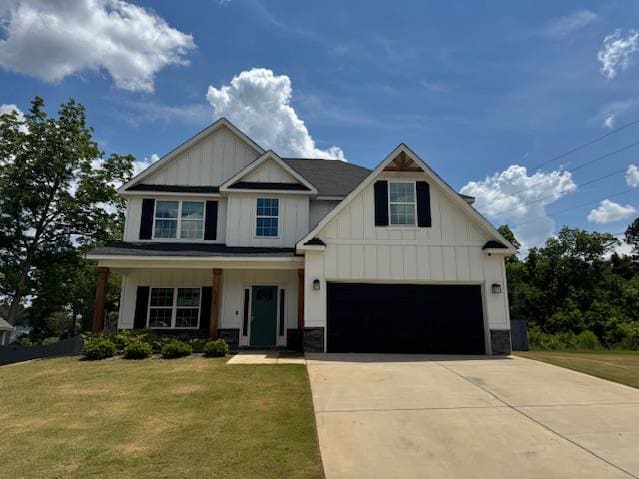 Single Family Home 4BR 2.1BA - 4315 Cornwall Drive, Forsyth, GA