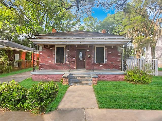 Photograph of 842 E 37th St, Savannah, GA 31401