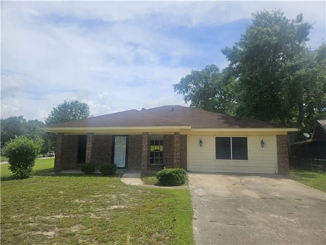 Single Family Home 3BR 2BA - 5411 Monaco Drive, Pascagoula, MS