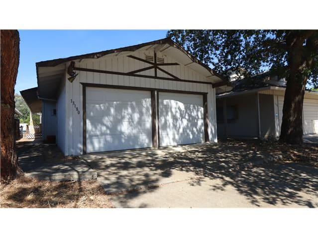 Single Family Home 2BR 2BA - 13180 Ebb Tide Vlg, Clearlake Oaks, CA