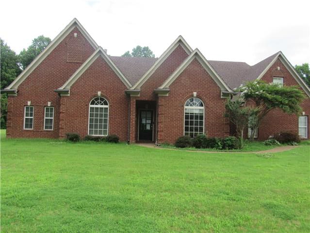 Single Family Home 4BR 2BA - 10213 Emerald Forest Dr, Hernando, MS