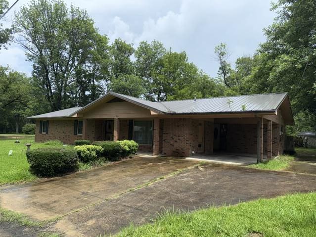Photograph of 96 Hill St, West Point, MS 39773