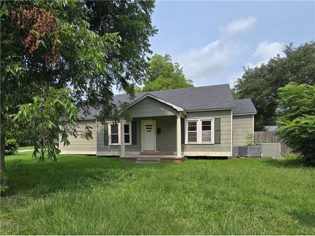 Single Family Home 3BR 2BA - 400 N Church St, Kaplan, LA