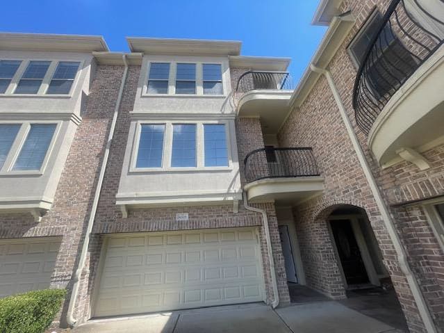 Single Family Home 3BR 3.1BA - 8005 Creede Dr, Houston, TX
