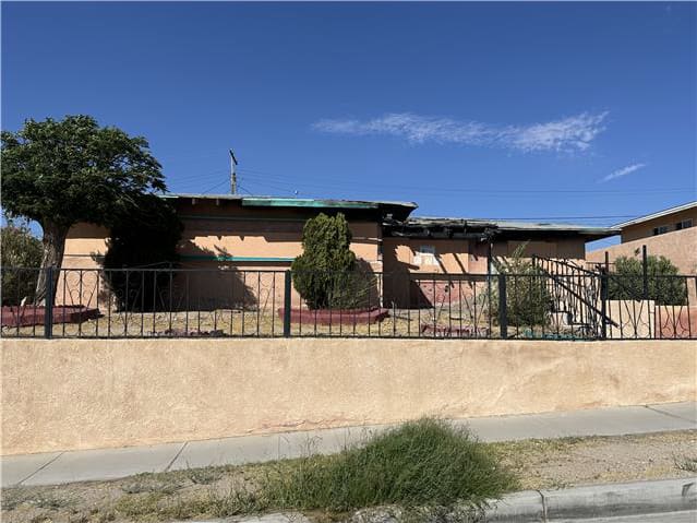 Single Family Home 3BR 1BA - 341 S Muriel Dr, Barstow, CA