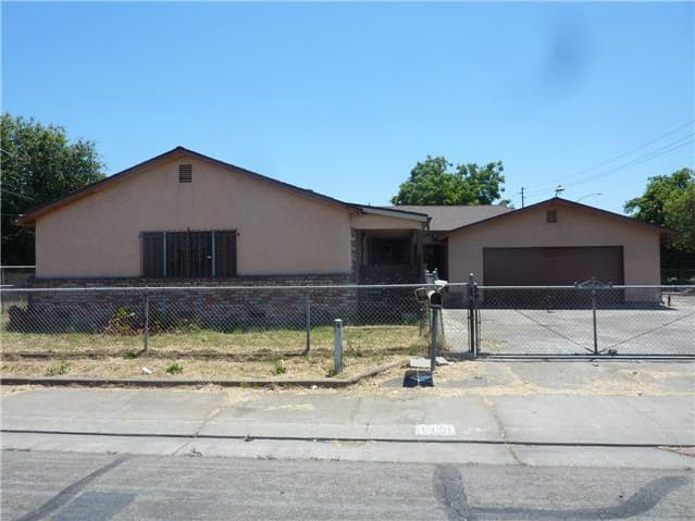 Single Family Home 3BR 2BA - 1420 Michael Ave, Stockton, CA