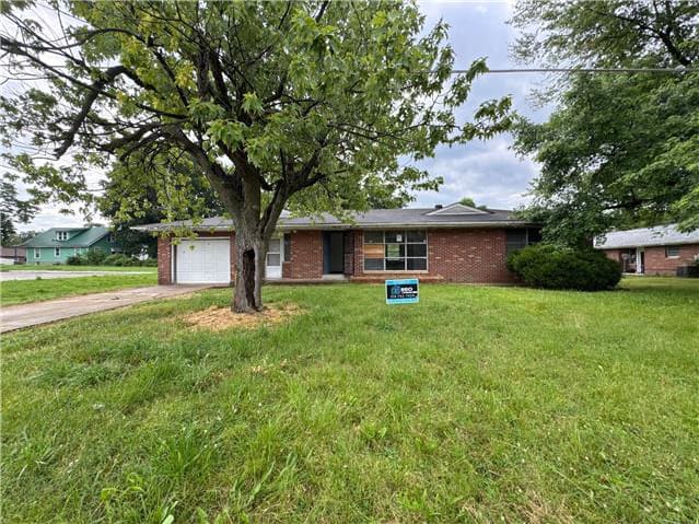 Single Family Home 2BR 1BA - 214 S Park, Cape Girardeau, MO