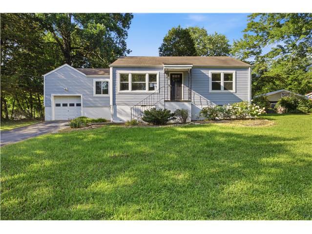 Single Family Home 2BR 1BA - 113 Hill Rd, Chattanooga, TN