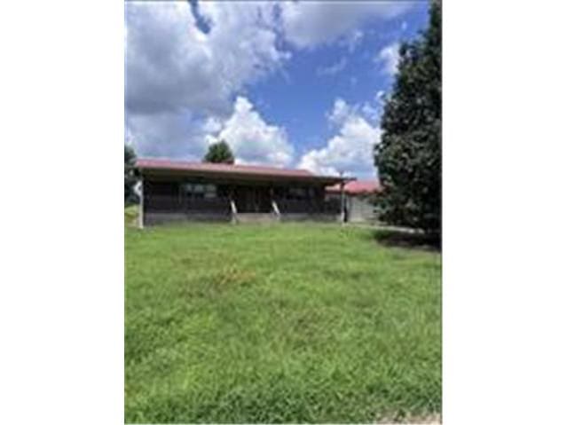 Single Family Home 3BR 2BA - 147 Young Loop, Umpire, AR