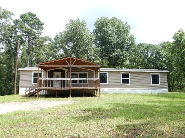 Manufactured Home 4BR 2BA - 202 Moore St, Morton, MS