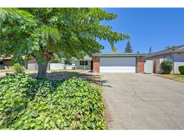 2252 Zinfandel Dr