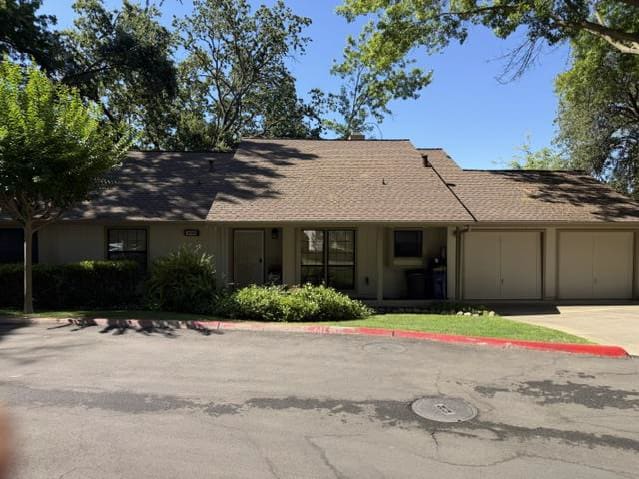 3948 Park Circle Ln