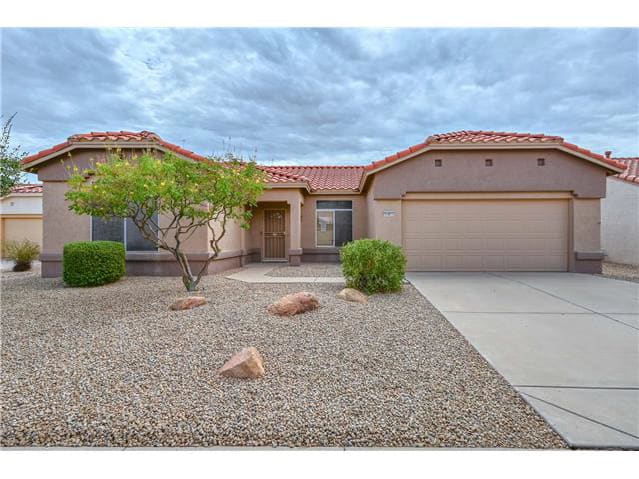 Single Family Home 2BR 2.1BA - 21823 N Maya Ct, Sun City West, AZ