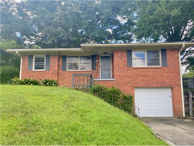 Single Family Home 3BR 1.1BA - 449 Wedgeworth Road, Birmingham, AL