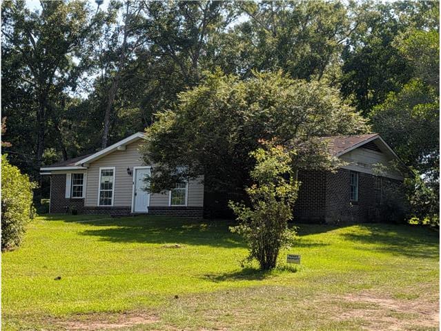 Photograph of 7264 Broadview Dr W, Theodore, AL 36582