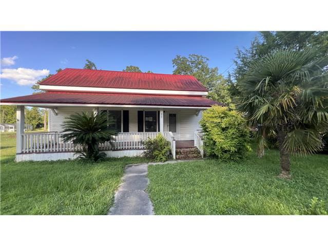 Single Family Home 3BR 1BA - 208 N Johnson St, Samson, AL