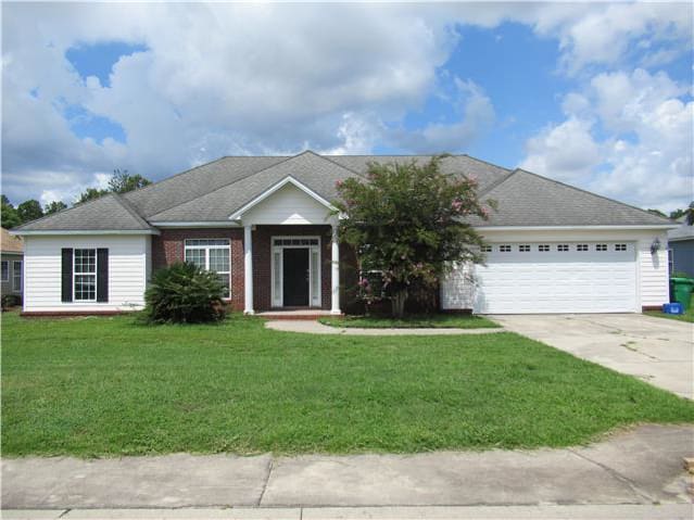 Single Family Home 4BR 2BA - 4004 Emerson Way, Valdosta, GA