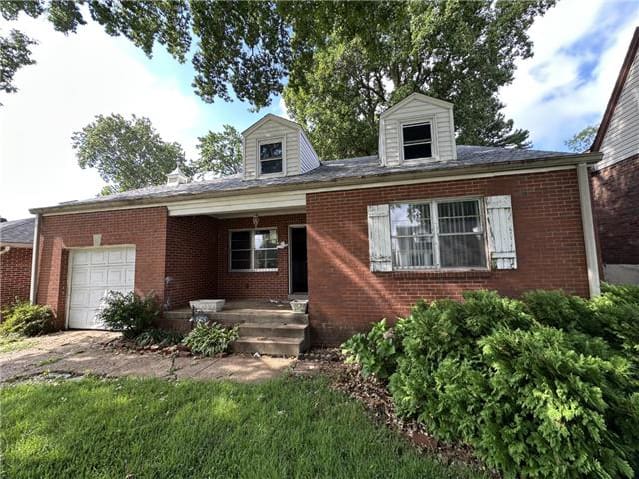 Single Family Home 3BR 1BA - 6908 Ira Ave, Saint Louis, MO
