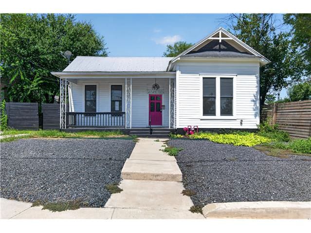 Single Family Home 2BR 1BA - 619 Willow, San Antonio, TX